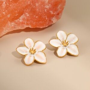 Elegant Gold and White Floral Earrings